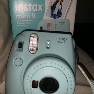 Instead Mini 9 Polaroid Camera